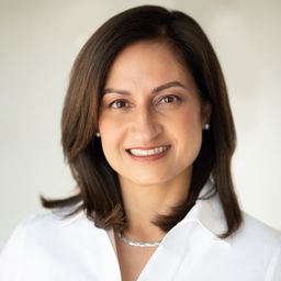 Dr. Nina Ahuja, MD, FRCSC, CHE